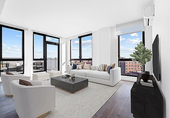 5th image of 91-09 Roosevelt Ave #701