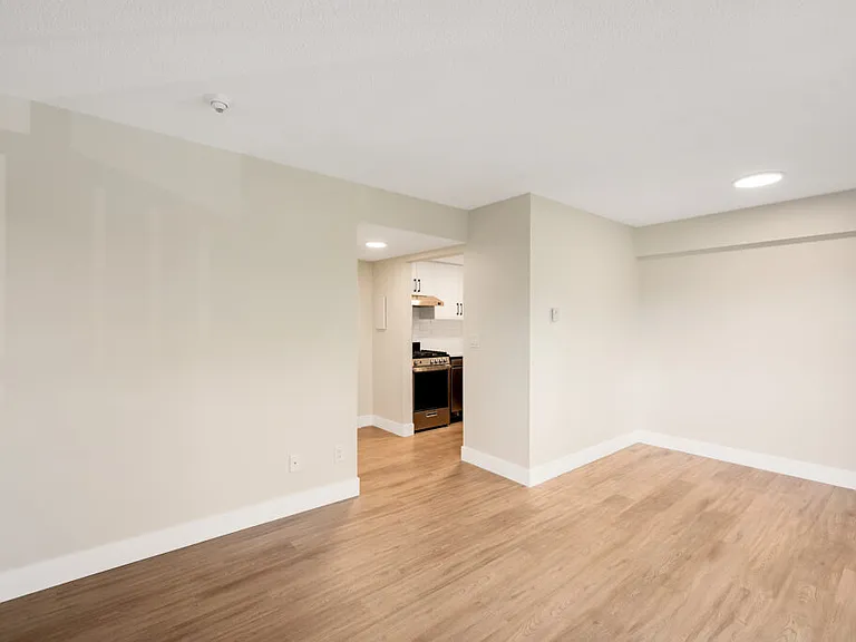 435 Lampson St #103 — Photo 31