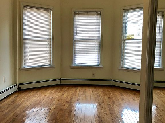 4th image of 87 Eaton Pl Floor 1