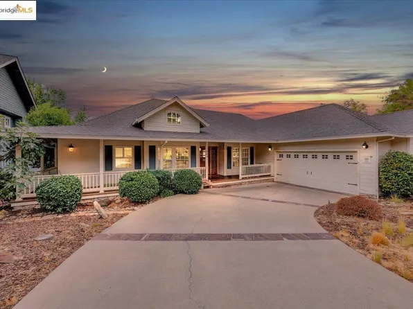 544 Springhouse Rd, Angels Camp, CA 95222