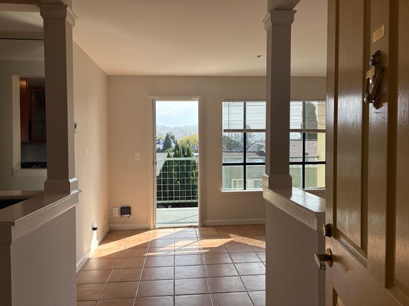 473 Jean St APT 208