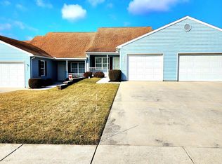 1390 Village Dr #107, Spring Grove, PA 17362