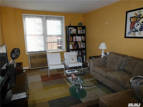 3rd image of 66-01 Burns St APT 3Y
