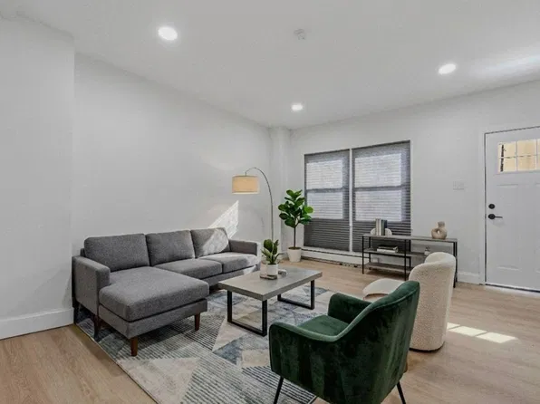 139 W 51st St, Bayonne City, NJ 07002