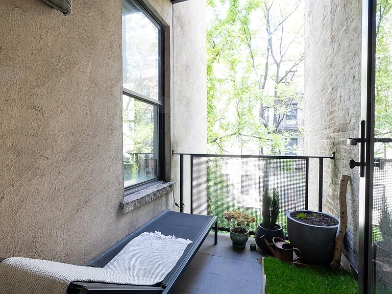 345 E 50th St #3C — Photo 7