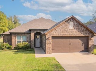 201 Cates Ln, White Oak, TX 75693