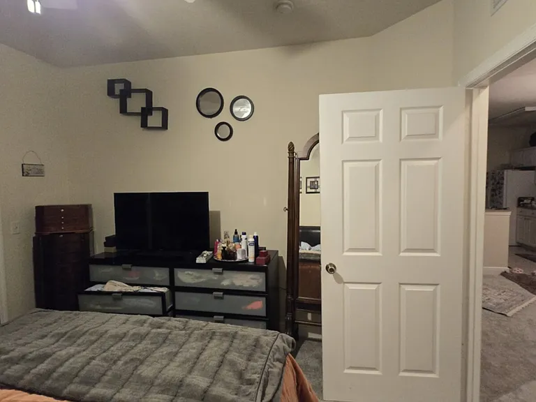 405 Southern Pecan Cir #107 — Photo 7