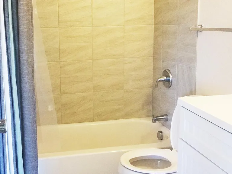 1684 Riverside Ave #9 — Photo 9