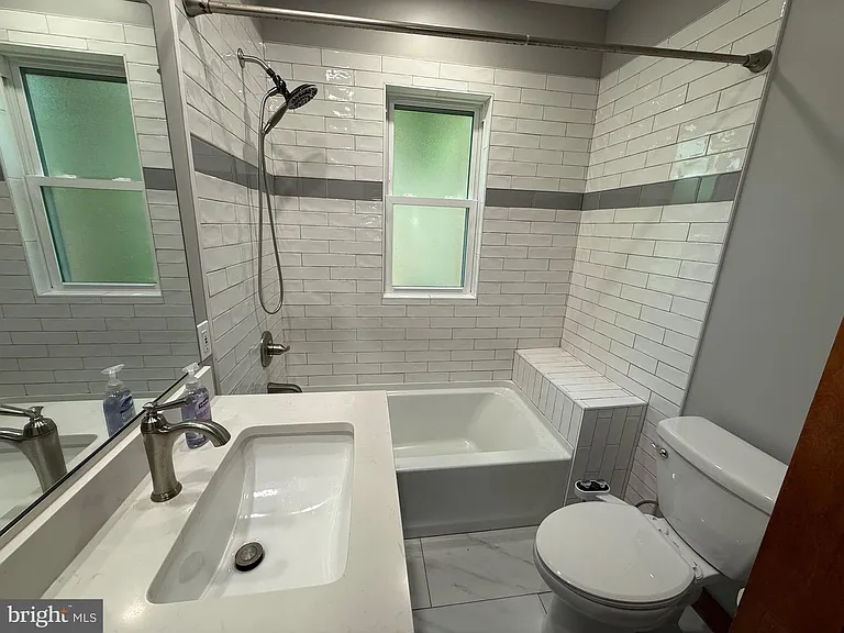 4007 Bateman Ave — Photo 8