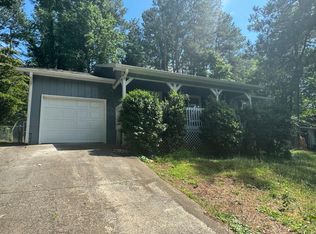 2660 Merry Rd, Cumming, GA 30041