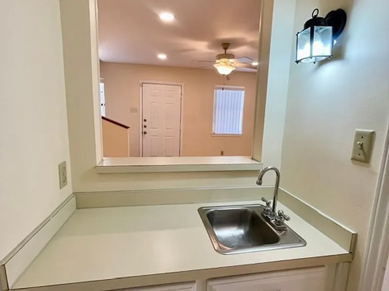 1915 S 10th St #110 — Photo 11