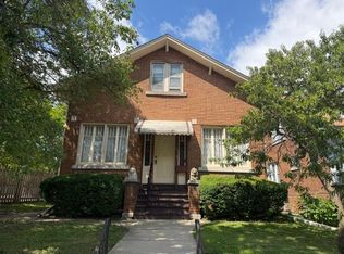 521 Wilcox St, Joliet, IL 60435