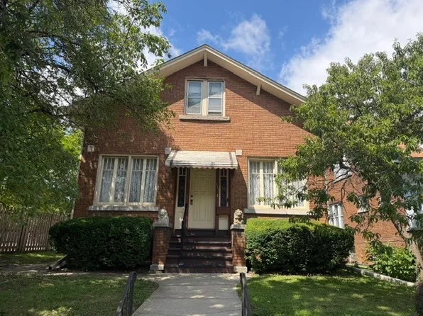 521 Wilcox St, Joliet, IL 60435