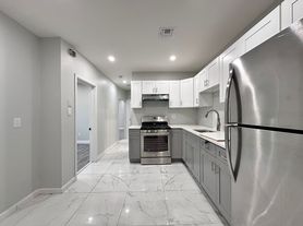 61 Warner Ave, Jersey City, NJ