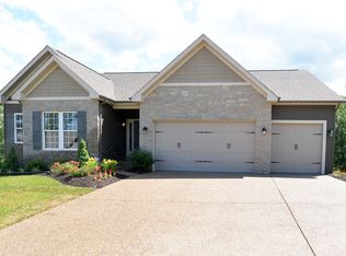 112 Pinewood Trail Dr, Wentzville, MO 63385