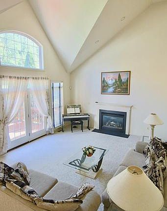 4th image of 8203 Hortonia Point Dr