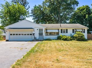 75 Everclay Dr, Rochester, NY 14616