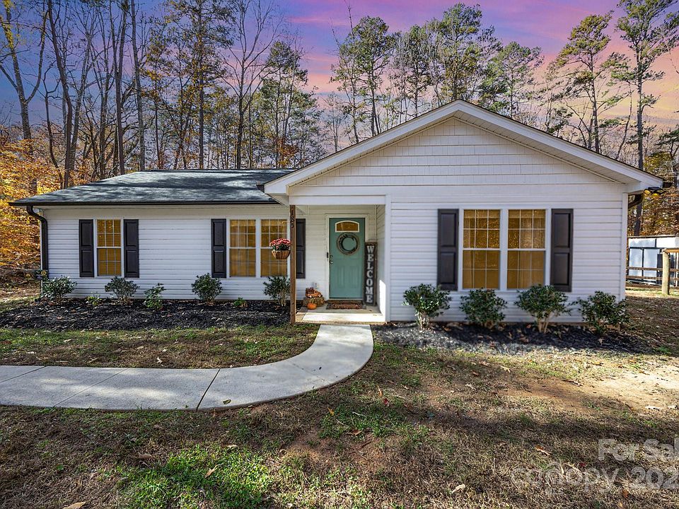 1st image of 185 McNair Cir