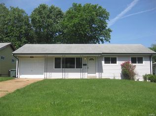 1755 Clover Ln, Florissant, MO