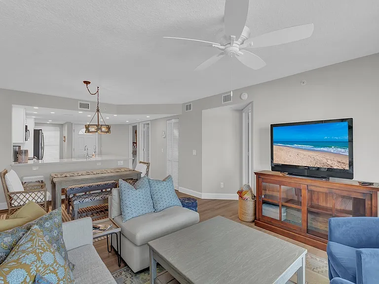 2700 Ocean Dr #307 — Photo 4