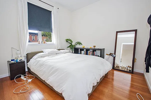 Rented by Level Group | media 16