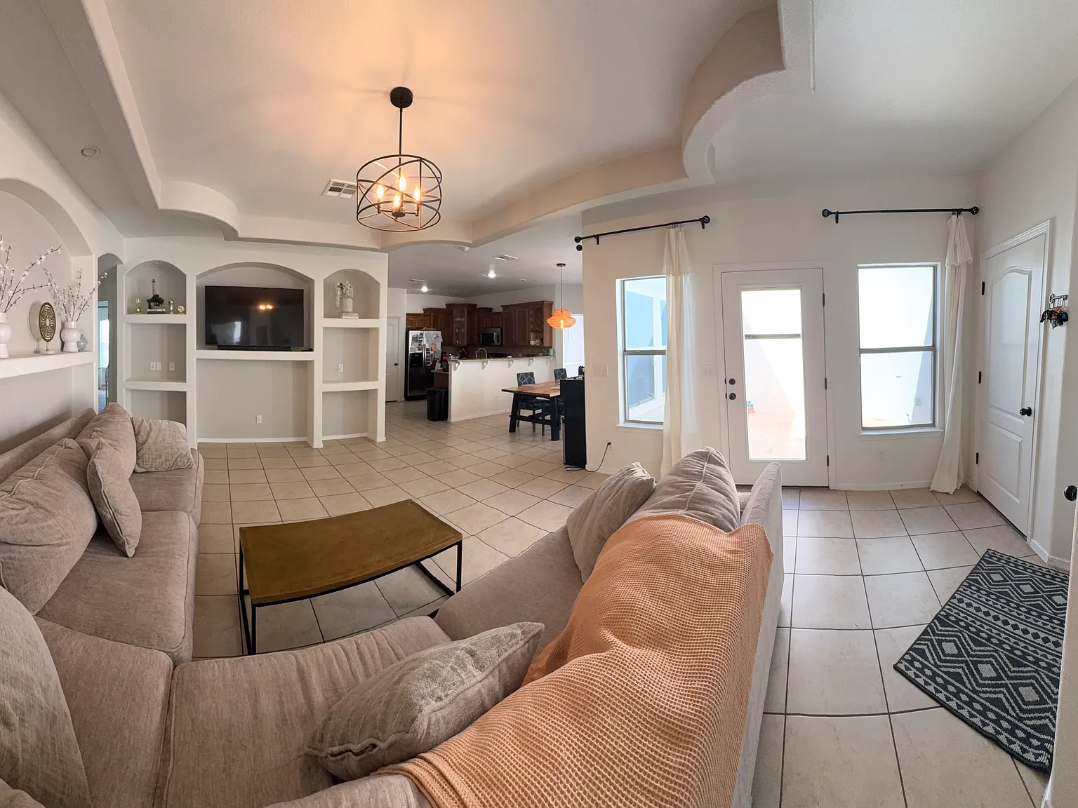 3 bed, 1679 sqft, $1,850 — Photo 3