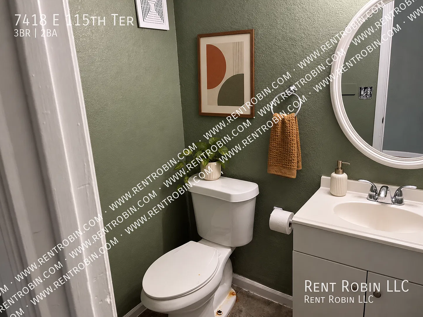 Fall in Love with Home! Newly Renovated 3-Bedroom Townhouse with Modern Style & a Garage — Photo 4
