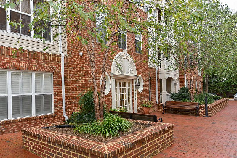 1st image of 5108 Donovan Drive #103