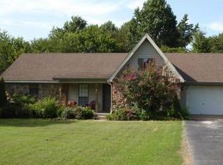 24 Shelton Dr, Florence, AL 35634