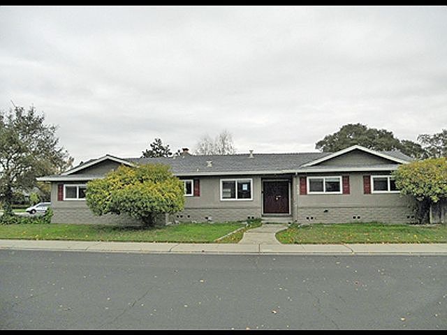 1st image of 8302 Colonial Dr