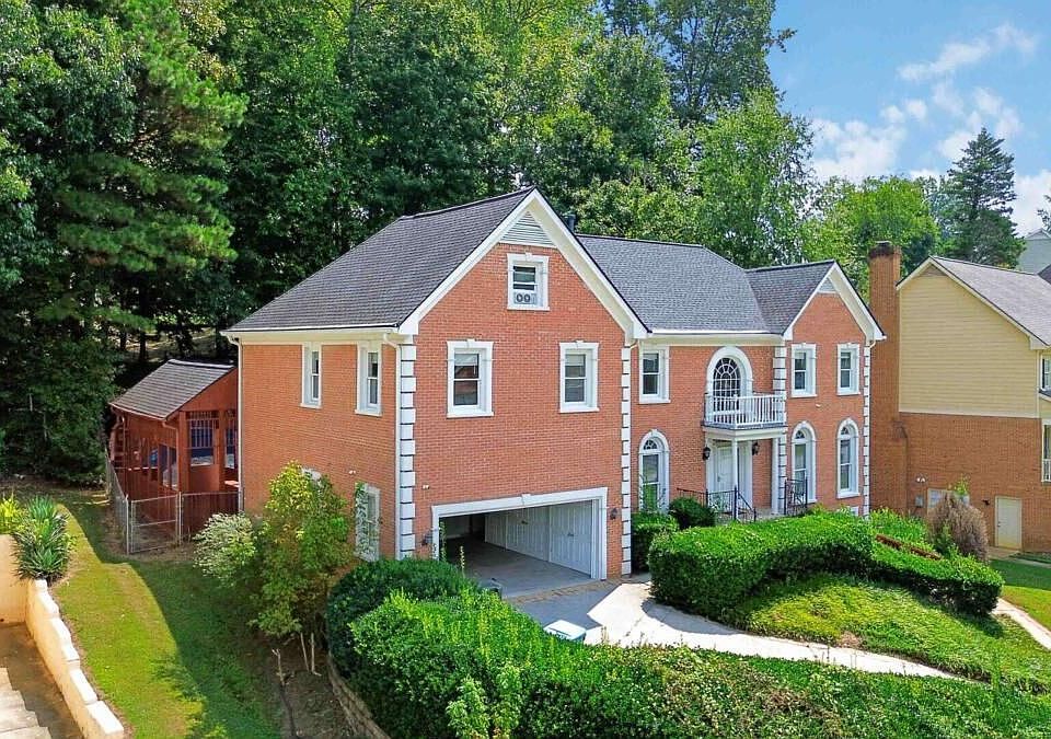 1st image of 660 Belgrave Ln