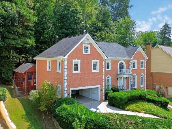 660 Belgrave Ln, Tucker, GA 30084