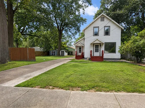 1745 Willis Ave NW, Grand Rapids, MI 49504
