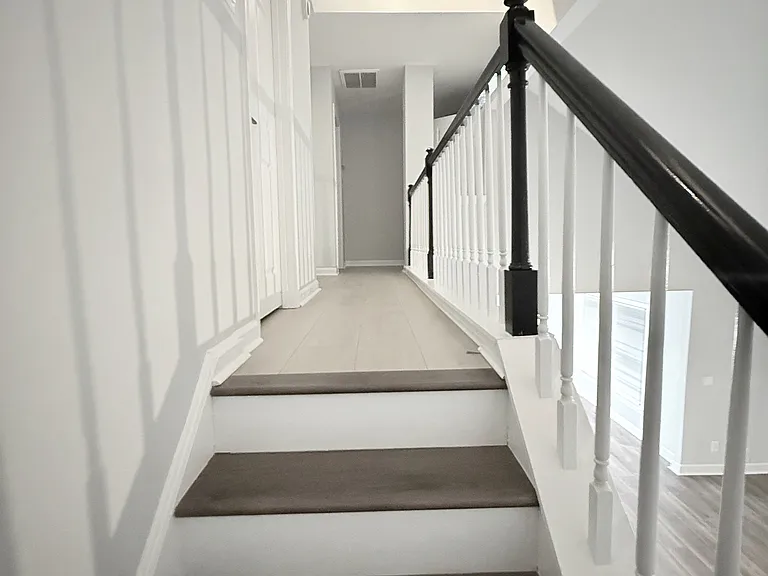 255 Dunwoody Creek Cir — Photo 14