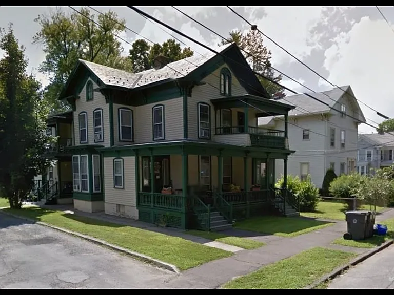 42 Jefferson St #B — Photo 2