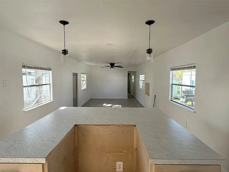 510 N Shirley St #6 — Photo 7