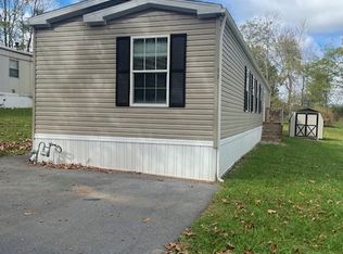 98 Clairmont Dr, Altoona, PA