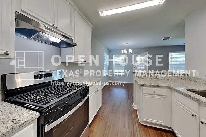 5803 Village Grove Dr — Photo 6
