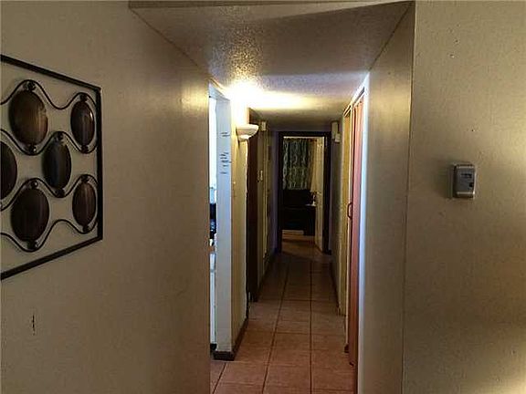 5th image of 309 Crestmont Dr