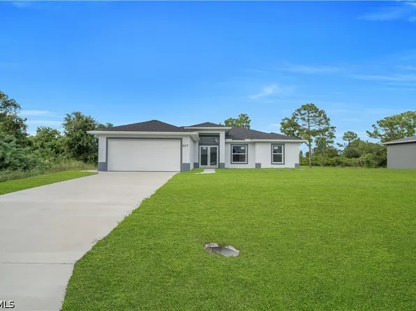 859 Chicago St, Lehigh Acres, FL 33974