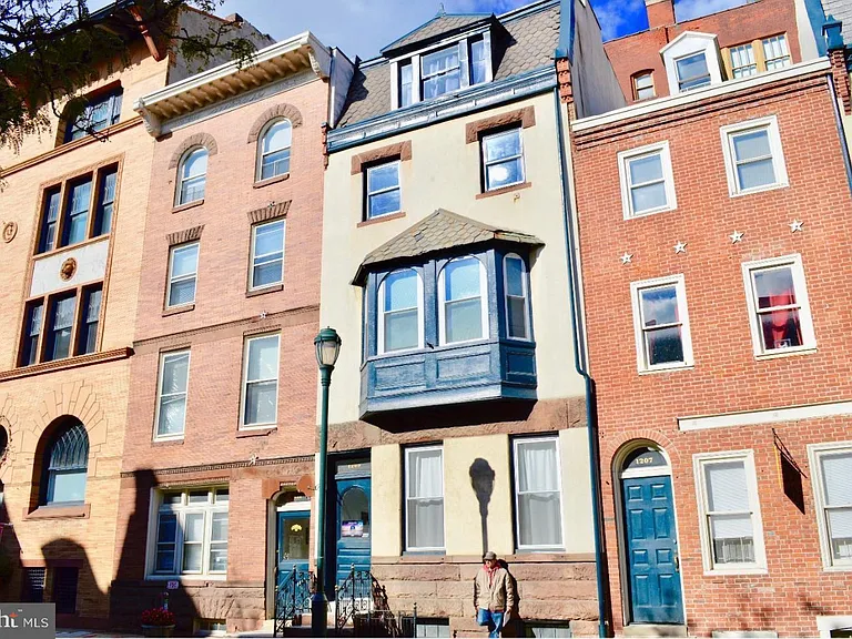 1209 Locust St #3F — Photo 1