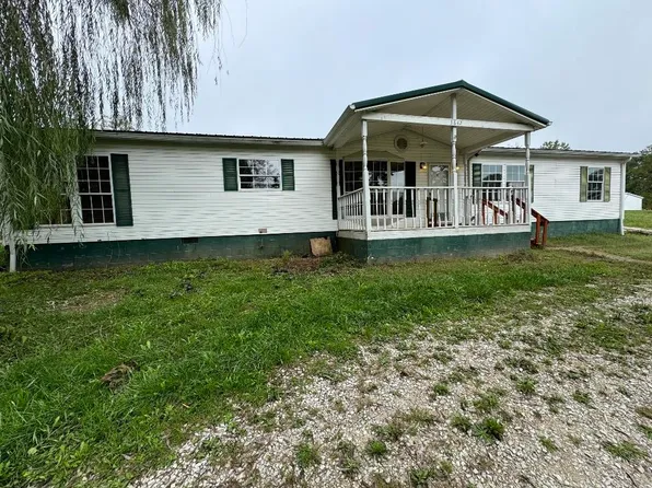 514 River Park Dr, Ona, WV 25545