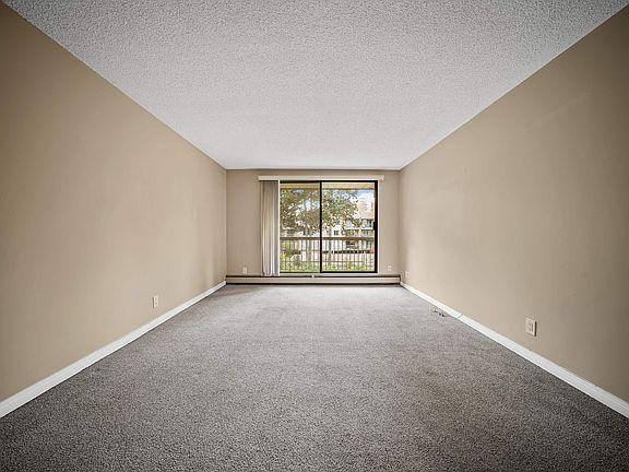 4th image of 8511 Ackroyd Rd #210