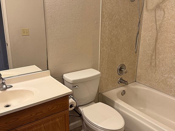 2nd image of 4016 Tresler Ave #4016