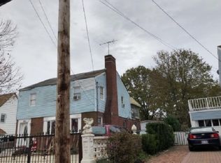 201 W Fulton Ave, Roosevelt, NY 11575