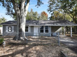 2416 Sycamore St, Pascagoula, MS 39581