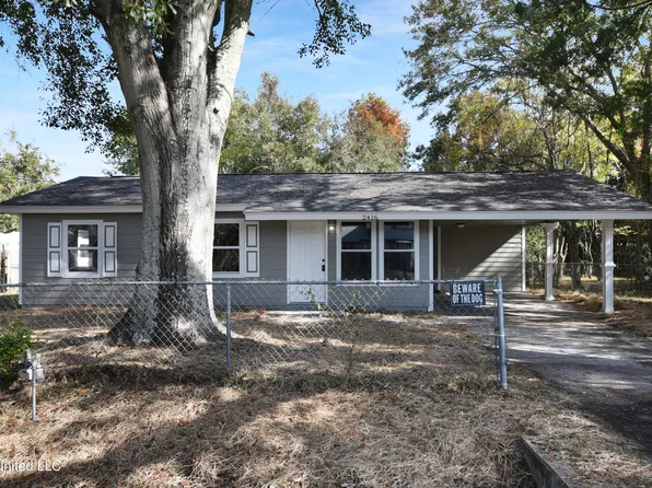 2416 Sycamore St, Pascagoula, MS 39581