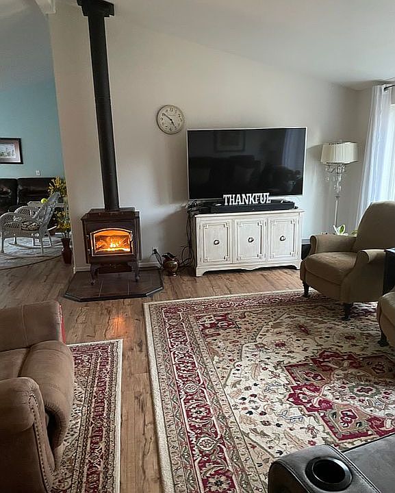 1st image of 5032 SE David Way