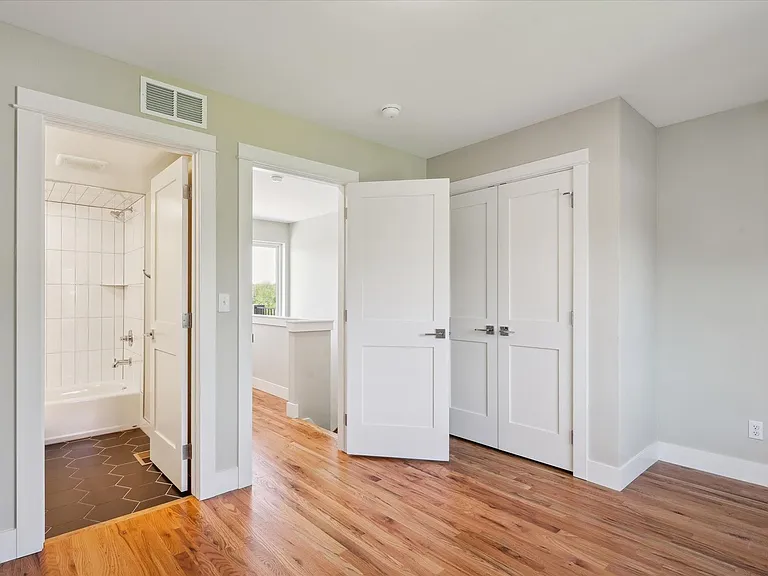 3943 W 12th Ave — Photo 12