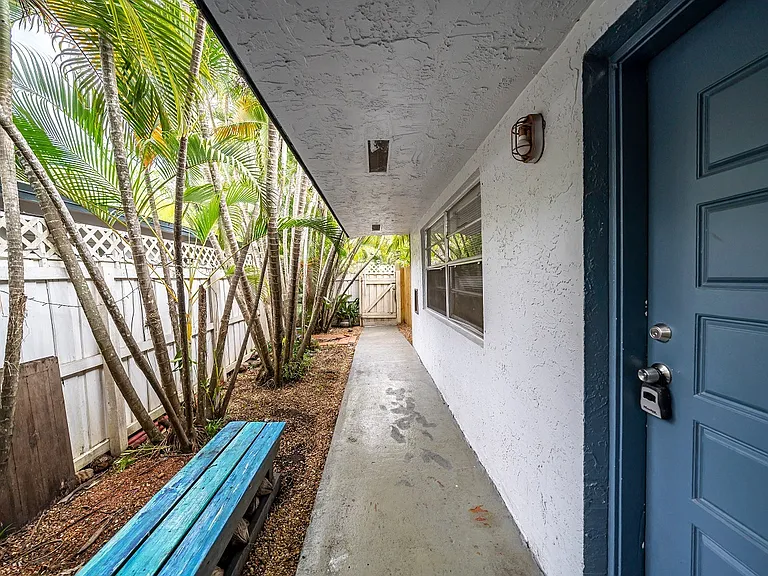 713-717-721 SW 13th Ave — Photo 45
